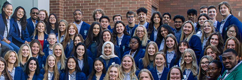 Students in NEOMED’s Area Health Education Centers (AHEC) Scholars Program gather for a photo.